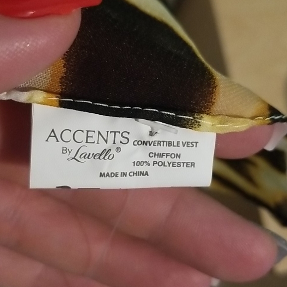 Cute pink and leopard shall. - Picture 3 of 5